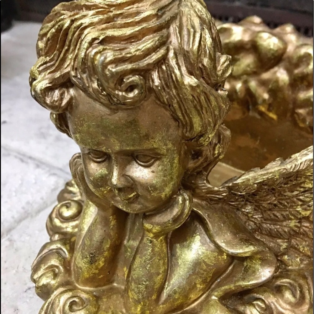 Angel Wall Hanger with Compartment
